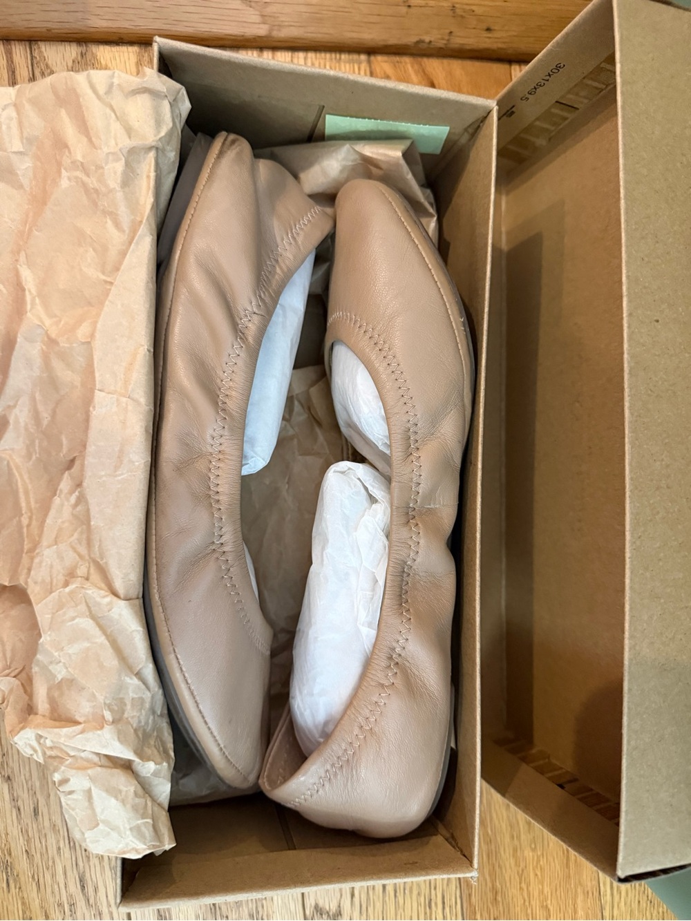 Lucky Brand Women's Nude/Tan Leather Ballet Flats